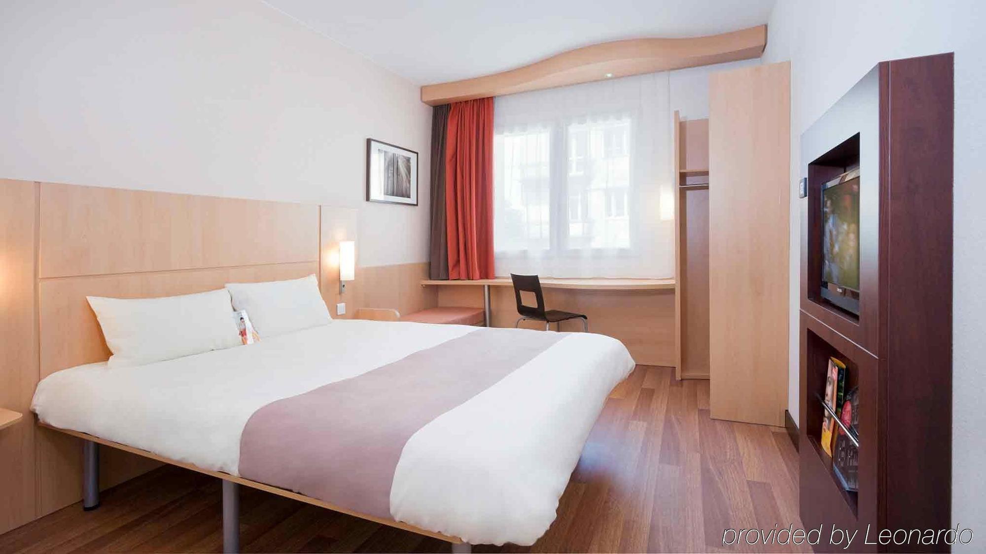 Hotel Ibis Kielce Centrum Exterior photo
